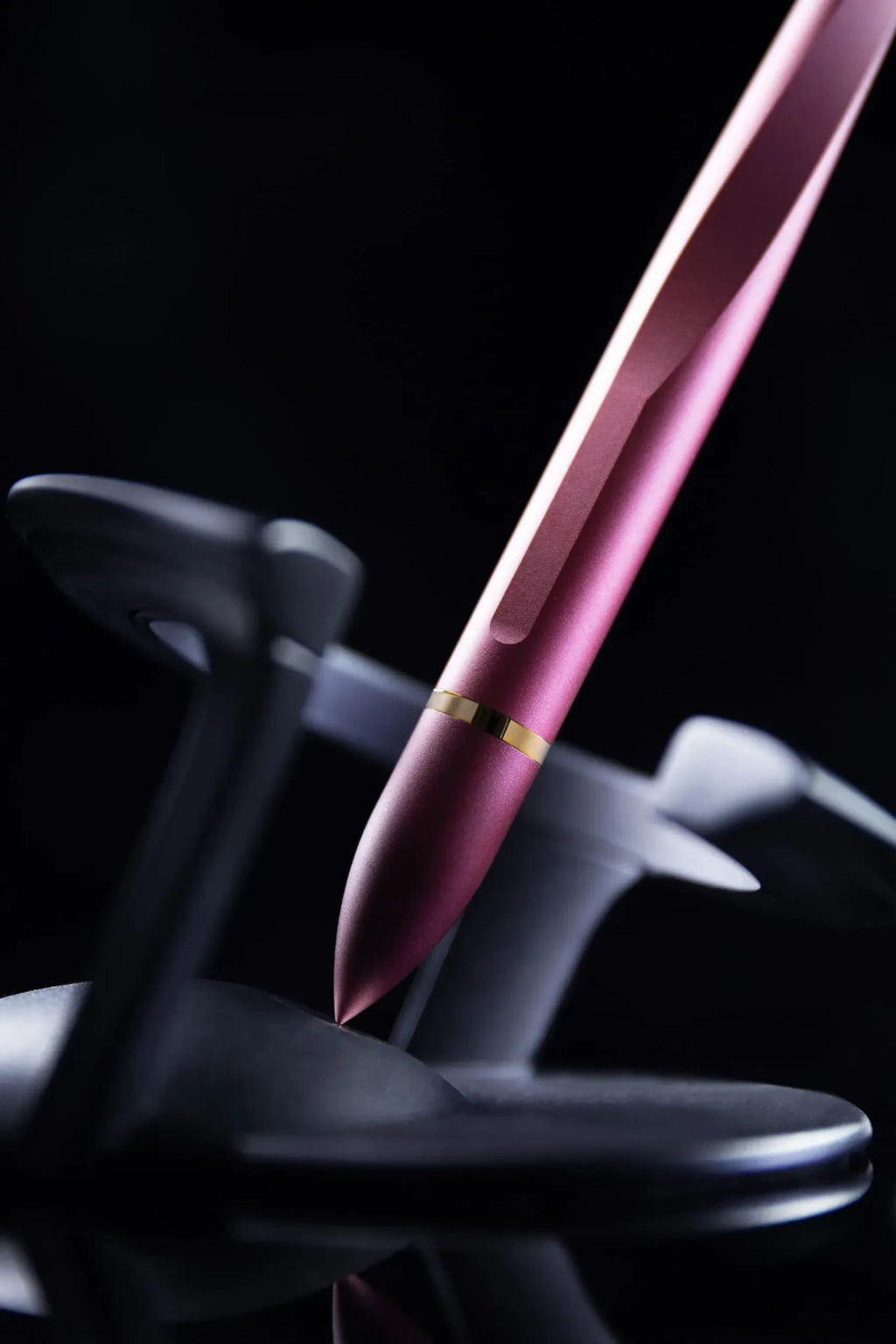 novium Hoverpen Interstellar, Mars Magma, Ballpoint Pen, Unisex, 23.5 Degree Angle, Schmidt Ballpoint Cartridges, Smooth Writing, No Spills, No Spotting, No Explosions - Unique Gift Market