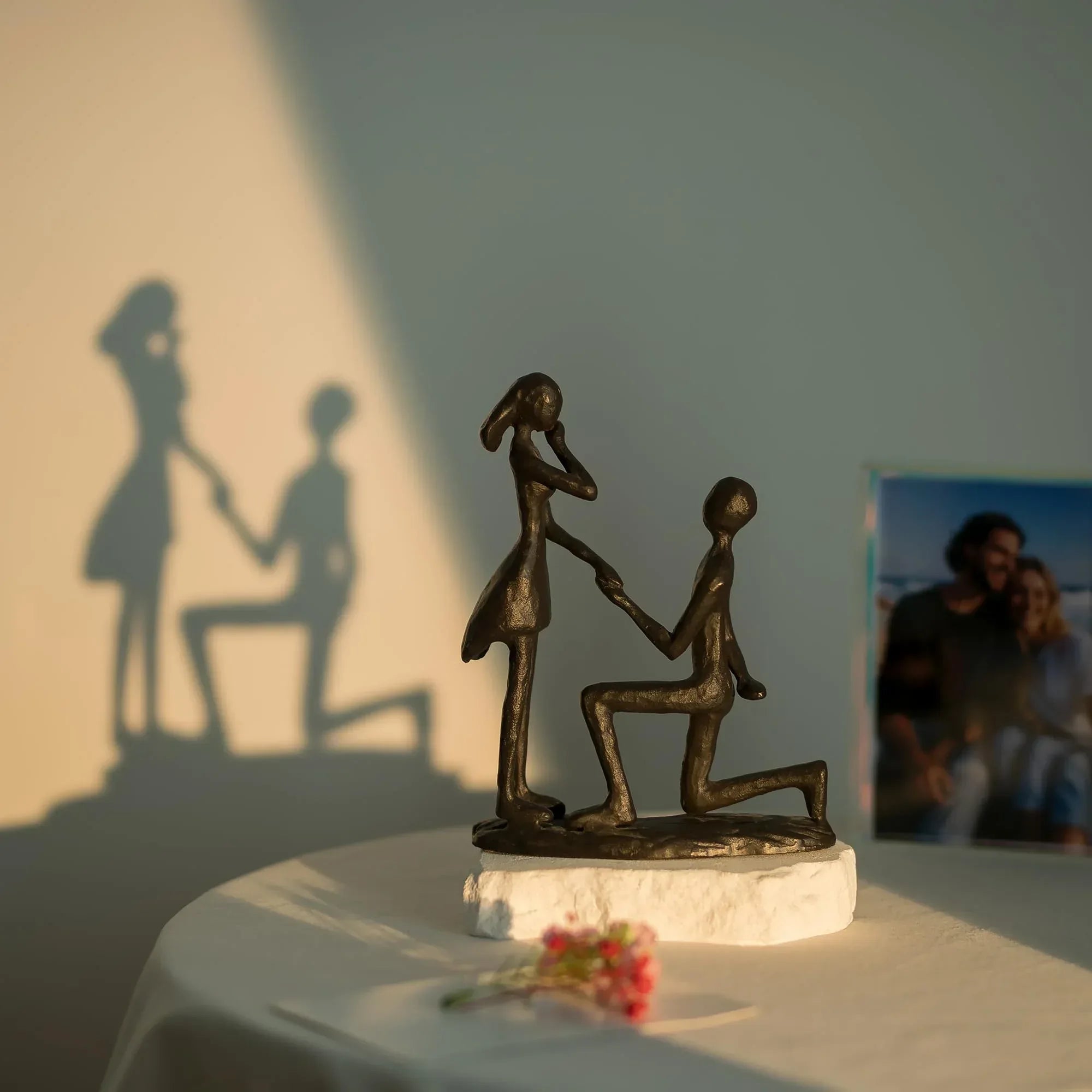 Sziqiqi Anniversary Wedding Gifts for Couple: 6th Anniversary Iron Gifts for Him Her Women Couples - 6 Year Wedding Gift for Christmas Valentines Birthday - Couple Dancing Figurines - Unique Gift Market