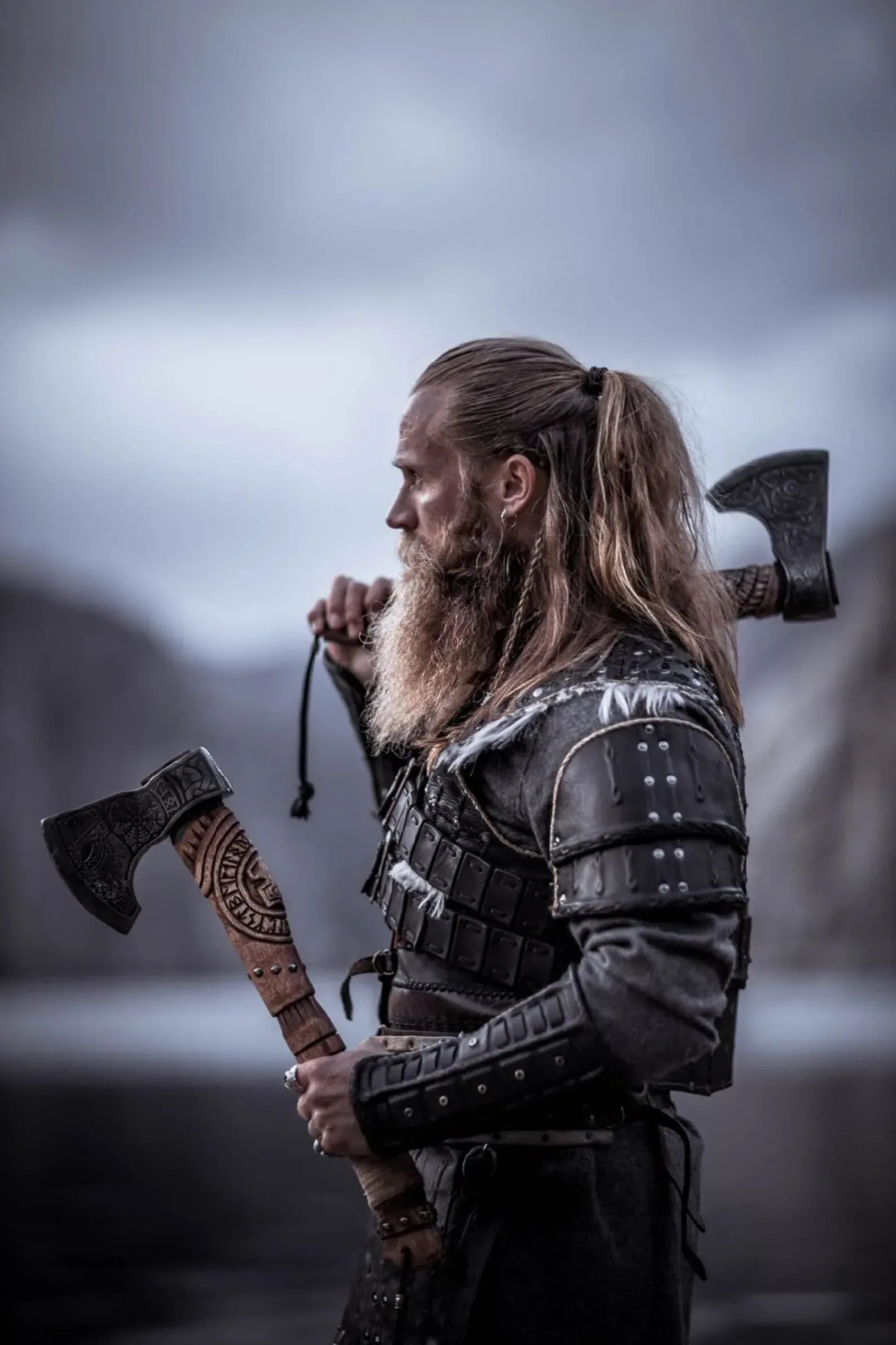 Poshland AX-7001 Custom Gift Forged Carbon Steel Viking Axe with Rose Wood Shaft, Double Edge Axe - Unique Gift Market