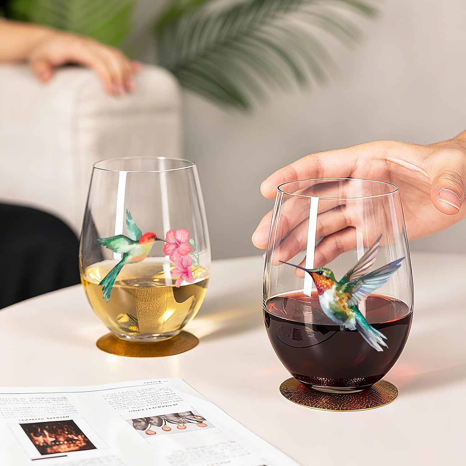 Hummingbird Stemless Wine Glasses Set of 4, Hummingbird Lovers Gifts for Women, Bird and Outdoor Lovers, 15oz Wine Glasses Gifts for Women, Floral Garden Lovers, Forest Birds Hummingbird Decor